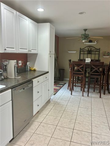 3979 Ridgelea Drive, Newfane, NY 14094