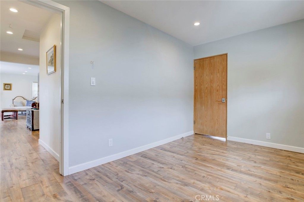 Image 19 of property listing at 6911 Valmont Street, Tujunga, CA 91042