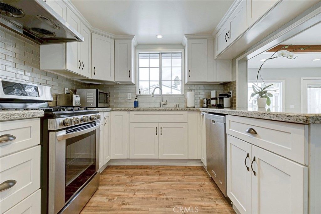 Image 22 of property listing at 6911 Valmont Street, Tujunga, CA 91042