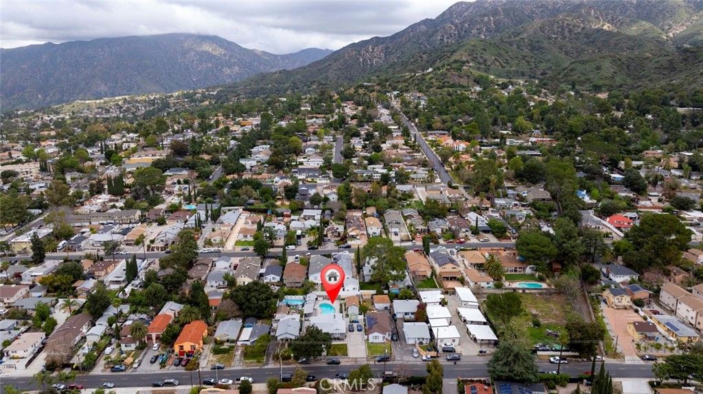 Image 55 of property listing at 6911 Valmont Street, Tujunga, CA 91042