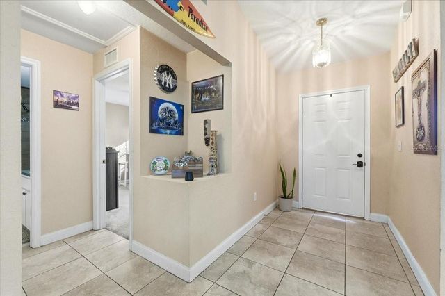 1211 LAKE LOOP, Winter Haven, FL 33880