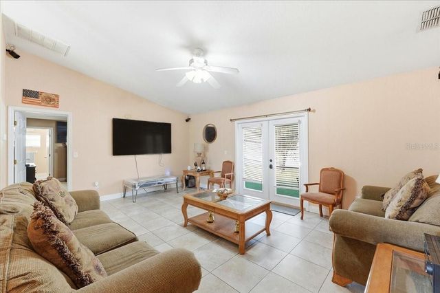 1211 LAKE LOOP, Winter Haven, FL 33880