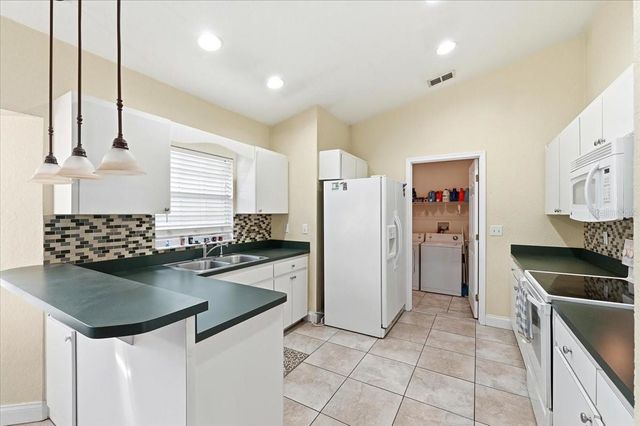 1211 LAKE LOOP, Winter Haven, FL 33880