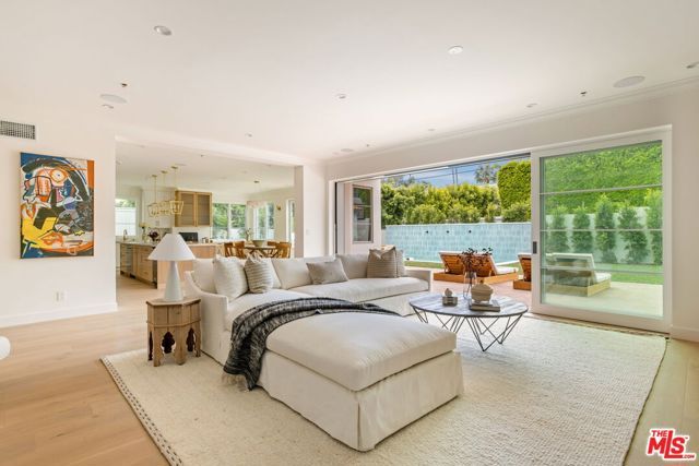 605 N Elm Drive, Beverly Hills, CA 90210