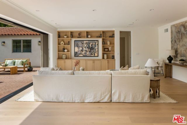 605 N Elm Drive, Beverly Hills, CA 90210