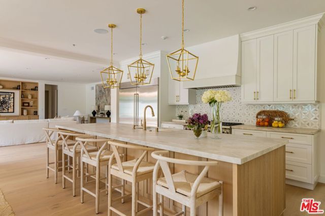 605 N Elm Drive, Beverly Hills, CA 90210