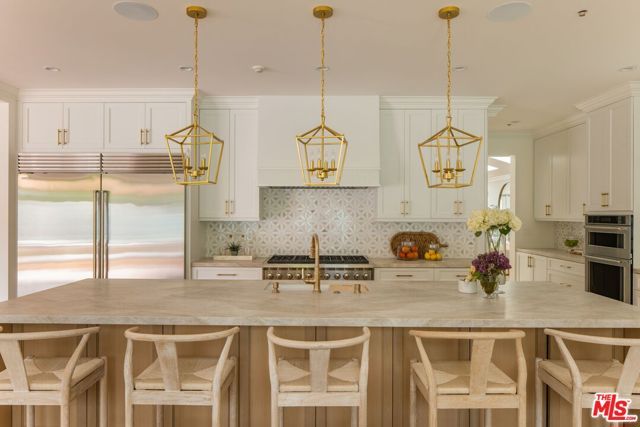 605 N Elm Drive, Beverly Hills, CA 90210