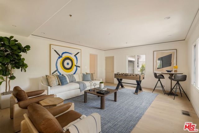 605 N Elm Drive, Beverly Hills, CA 90210