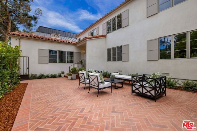 605 N Elm Drive, Beverly Hills, CA 90210