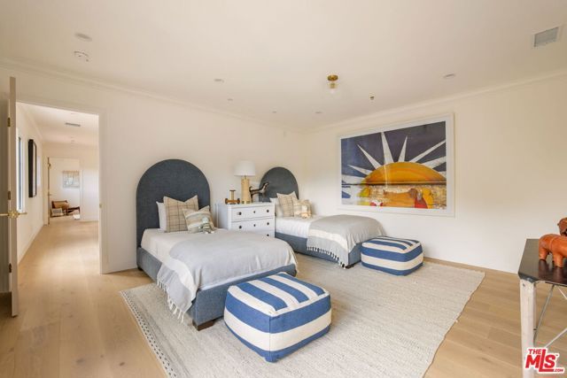 605 N Elm Drive, Beverly Hills, CA 90210