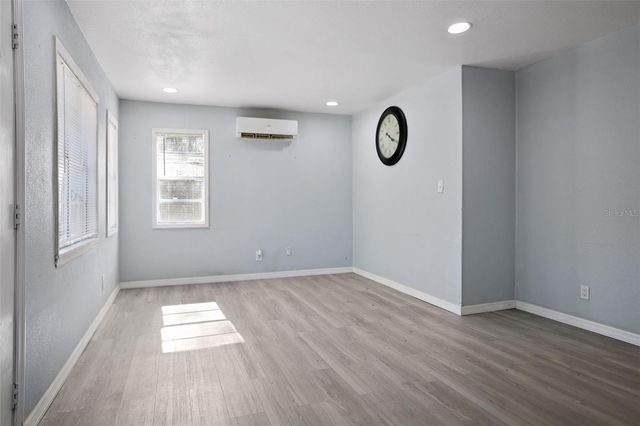 524 6TH AVENUE NE, Largo, FL 33770