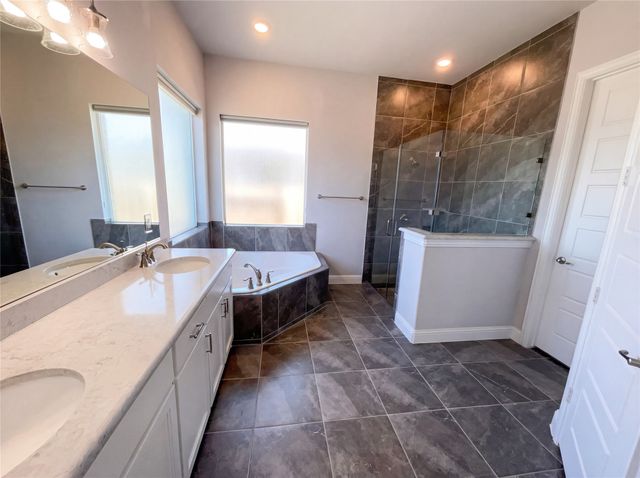 2221 Laguna Drive, Rowlett, TX 75088