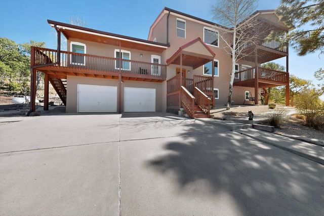 32 Camino De Avila, Tijeras, NM 87059