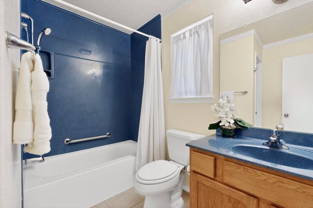 32 Camino De Avila, Tijeras, NM 87059