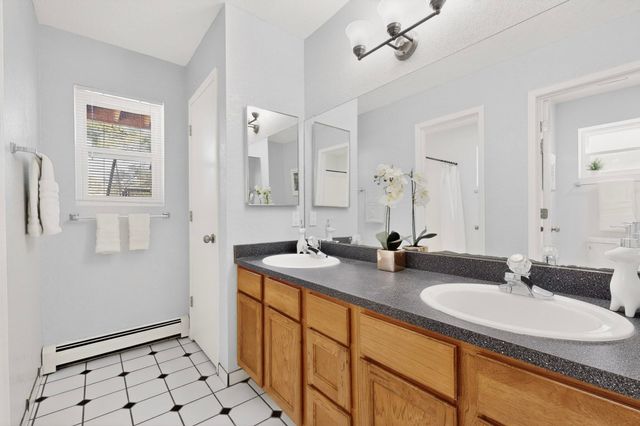 32 Camino De Avila, Tijeras, NM 87059