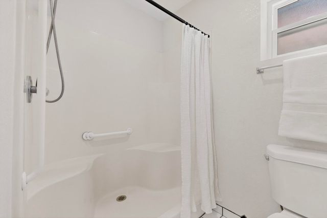 32 Camino De Avila, Tijeras, NM 87059