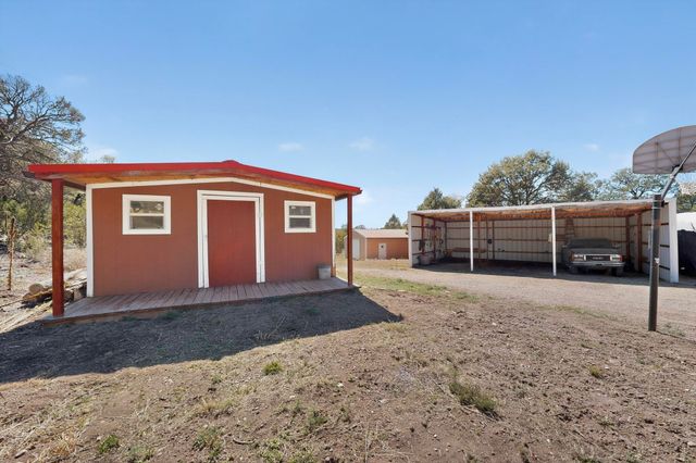 32 Camino De Avila, Tijeras, NM 87059