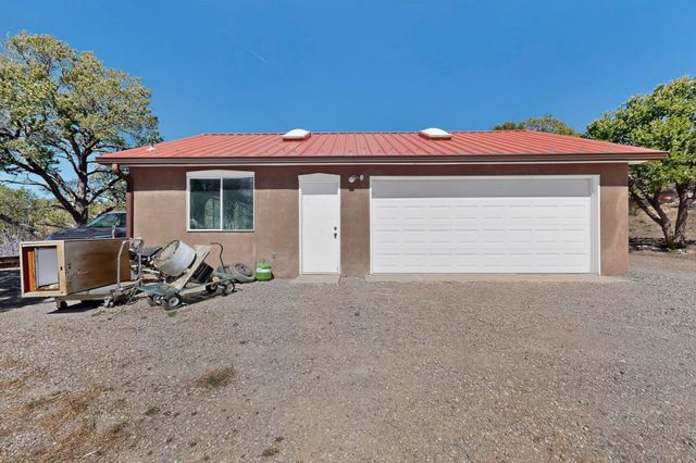 32 Camino De Avila, Tijeras, NM 87059