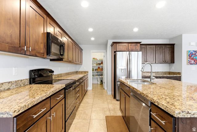 726 N MONARCH WAY, Farmington, UT 84025
