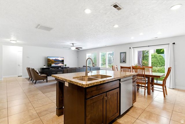 726 N MONARCH WAY, Farmington, UT 84025