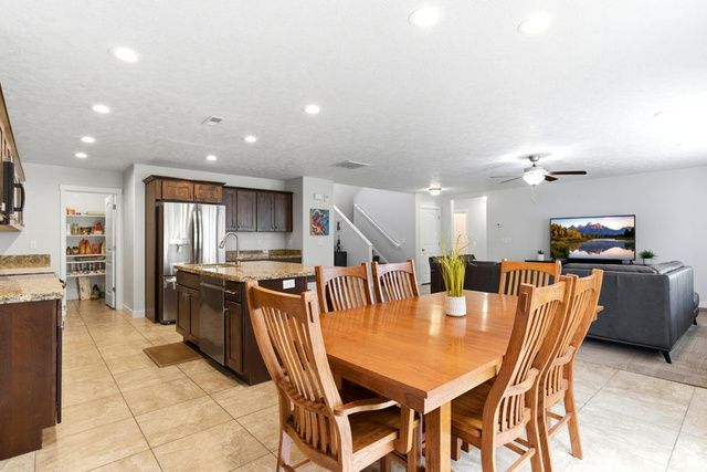 726 N MONARCH WAY, Farmington, UT 84025