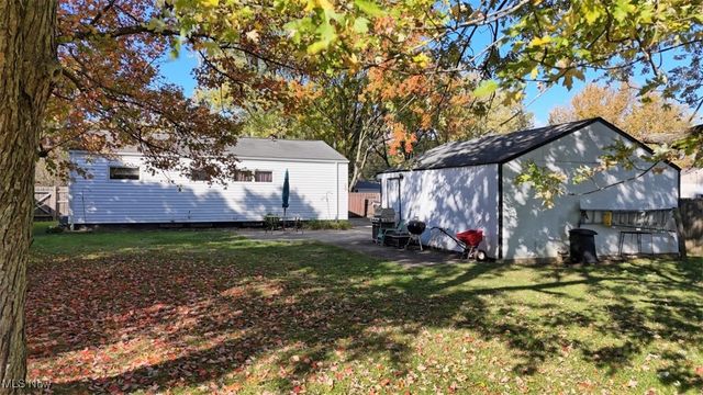 615 West Drive, Brunswick, OH 44212