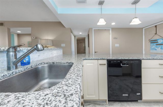 1324 PASADENA AVENUE S 607, South Pasadena, FL 33707