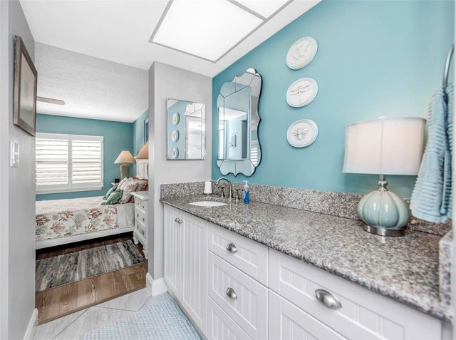 1324 PASADENA AVENUE S 607, South Pasadena, FL 33707