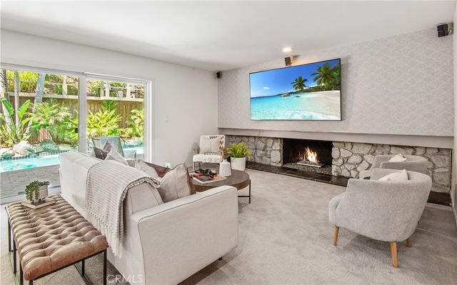 905 N Hillside, Long Beach, CA 90815