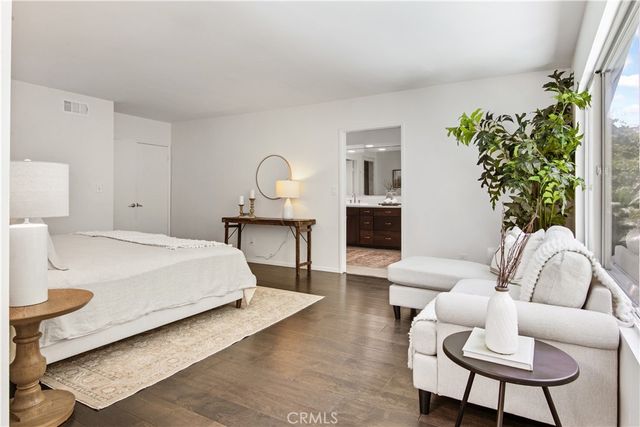 905 N Hillside, Long Beach, CA 90815