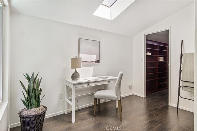 905 N Hillside, Long Beach, CA 90815