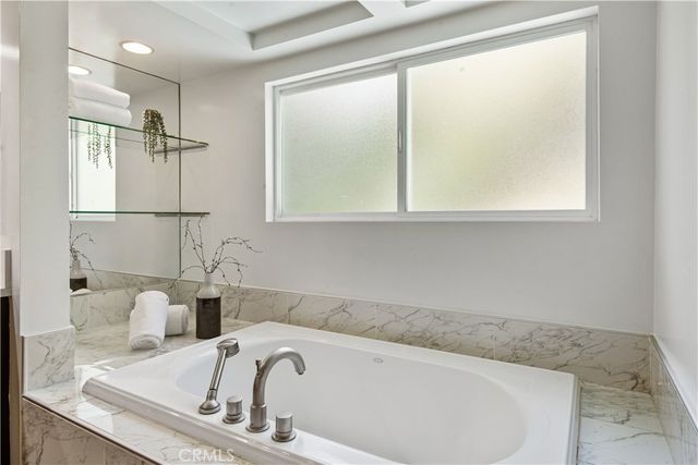 905 N Hillside, Long Beach, CA 90815