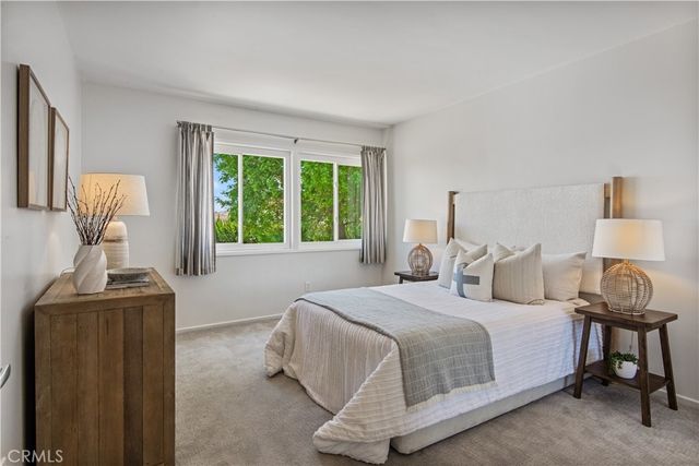 905 N Hillside, Long Beach, CA 90815