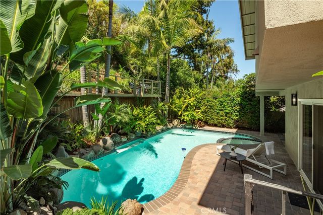 905 N Hillside, Long Beach, CA 90815