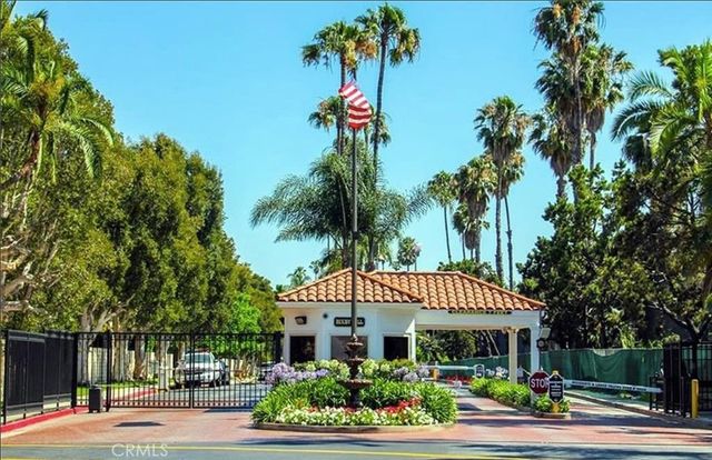 905 N Hillside, Long Beach, CA 90815