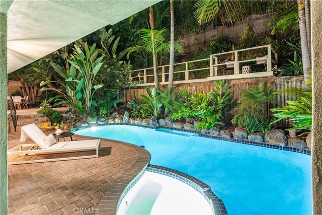 905 N Hillside, Long Beach, CA 90815