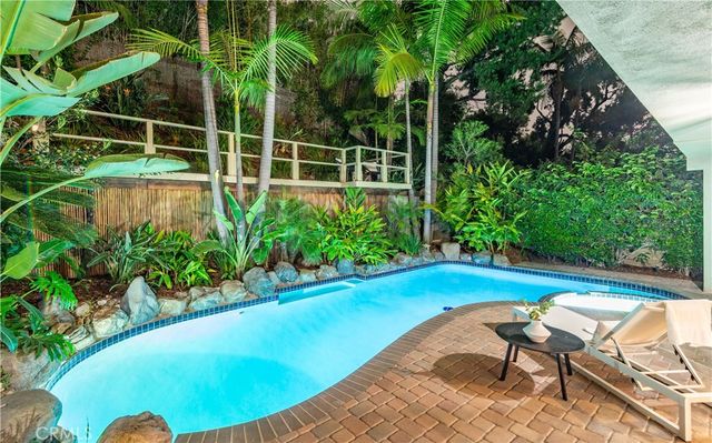 905 N Hillside, Long Beach, CA 90815