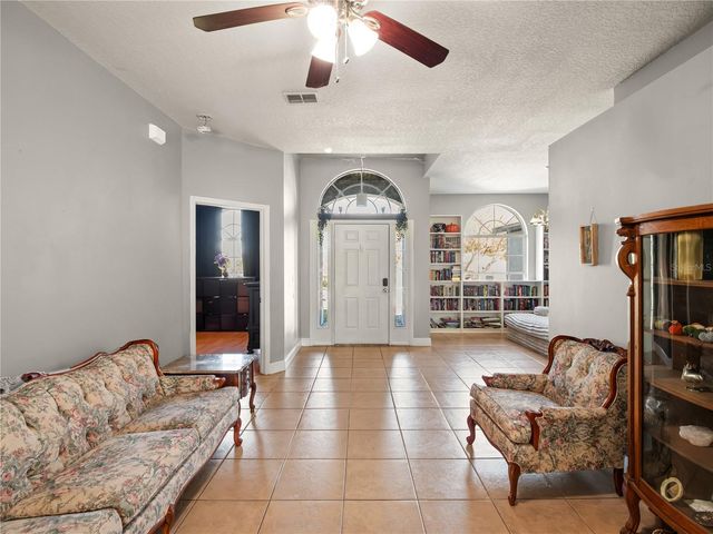 834 HIGH POINTE CIRCLE, Minneola, FL 34715