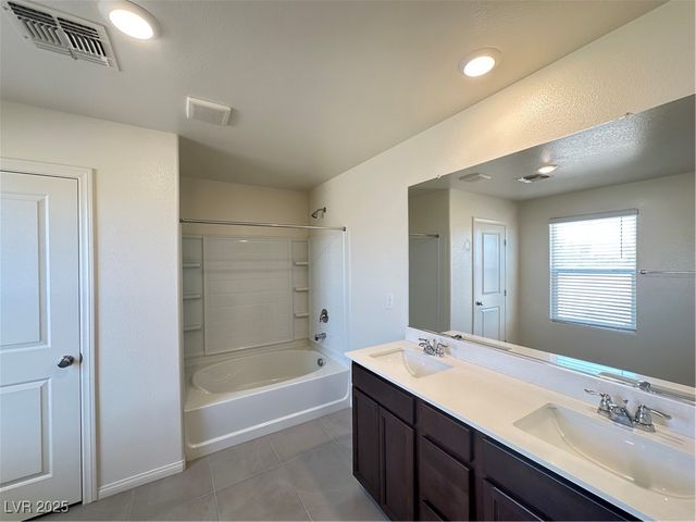 8611 Vermont Vista Street, Las Vegas, NV 89113