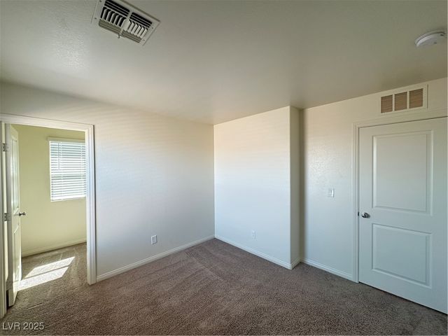 8611 Vermont Vista Street, Las Vegas, NV 89113