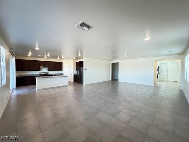 8611 Vermont Vista Street, Las Vegas, NV 89113