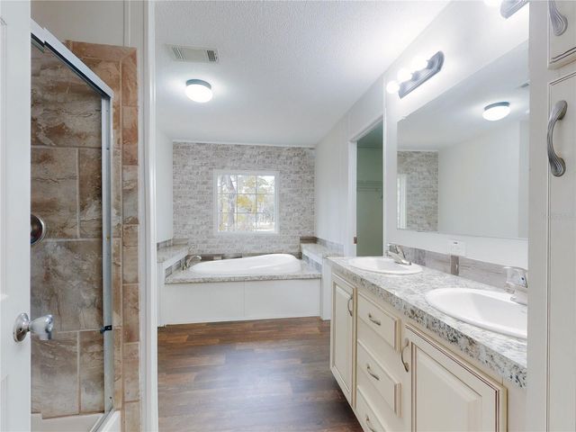 4300 NE 175TH STREET ROAD, Citra, FL 32113