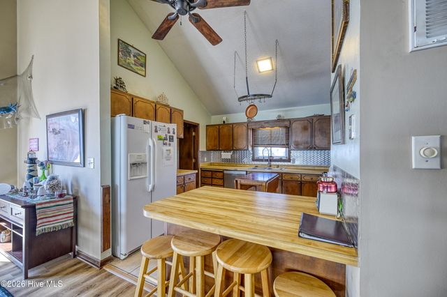 1826 S Shore Drive, Holly Ridge, NC 28445