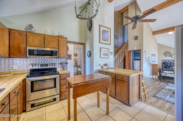 1826 S Shore Drive, Holly Ridge, NC 28445