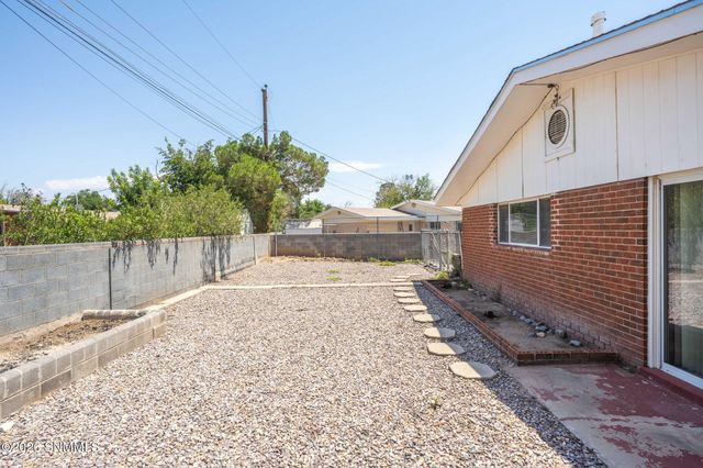 2220 Carlyle Place, Las Cruces, NM 88005