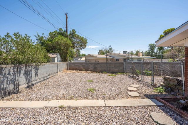 2220 Carlyle Place, Las Cruces, NM 88005