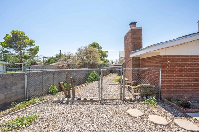 2220 Carlyle Place, Las Cruces, NM 88005