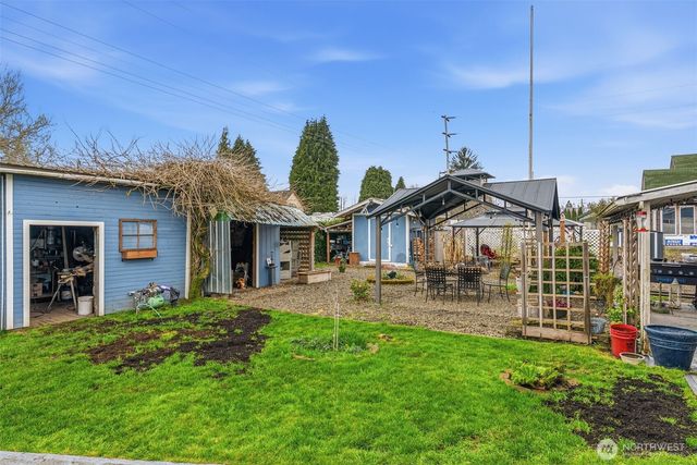 441 4th Avenue SW, Castle Rock, WA 98611