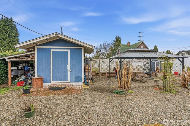 441 4th Avenue SW, Castle Rock, WA 98611