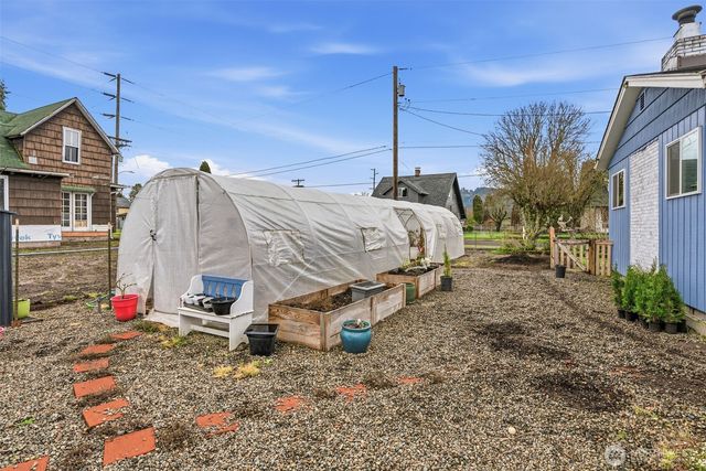 441 4th Avenue SW, Castle Rock, WA 98611